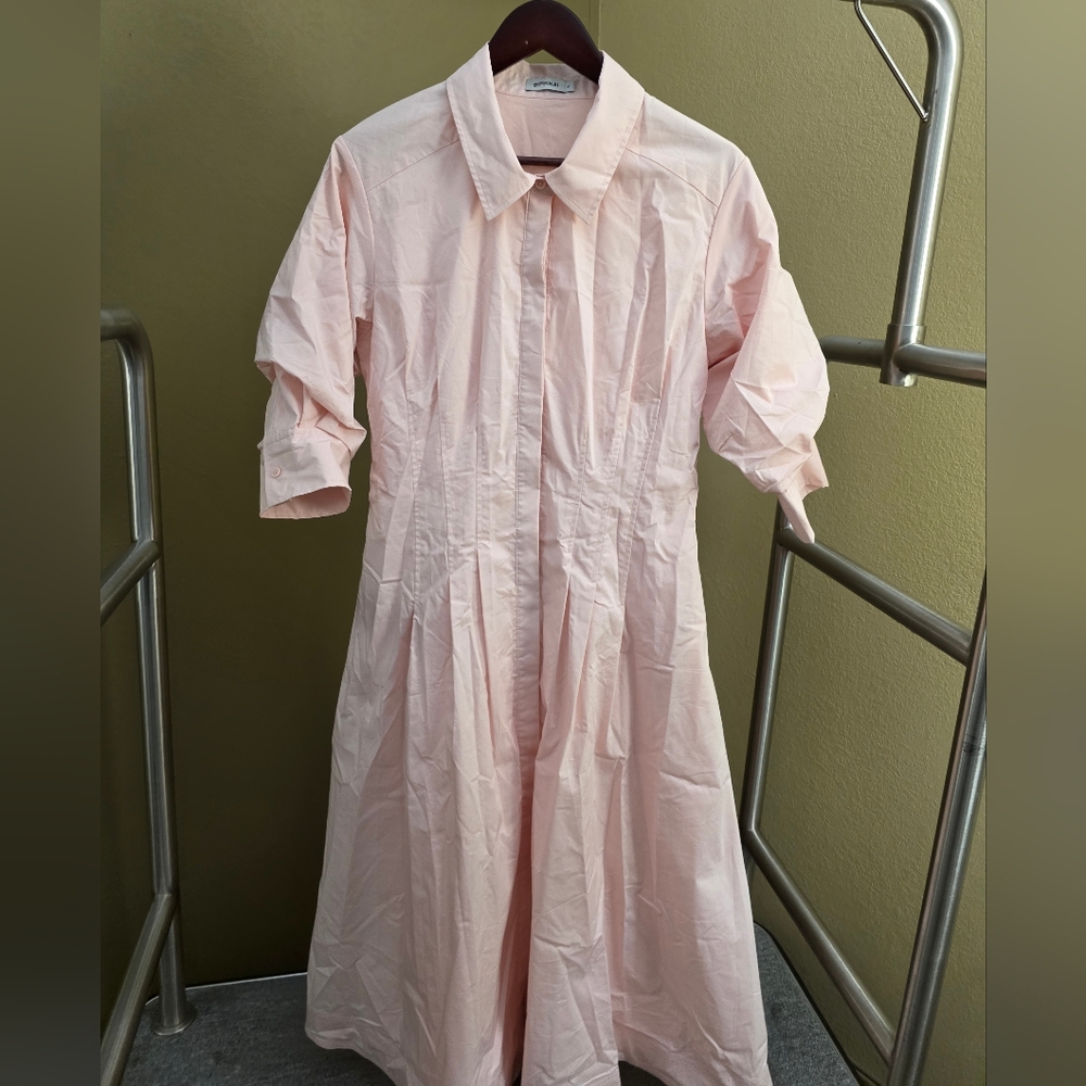 Big Sale! SIMKHAI Jazz Poplin Pintuck Midi Shirtdress - Picture 6 of 9